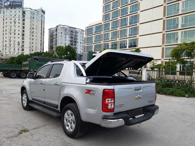 Nắp thùng xe bán tải Chevrolet Colorado