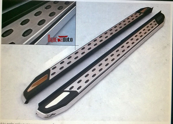 Bậc lên xuống cho xe Toyota Highlander 2011