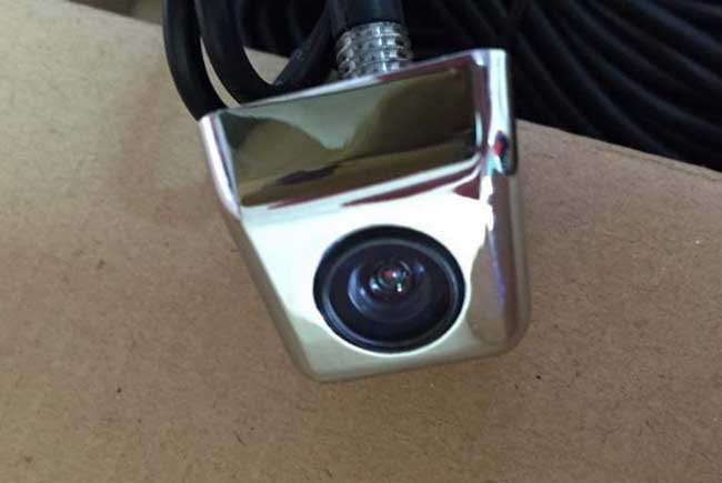 Camera lùi hồng ngoại cho xe hơi chính hãng