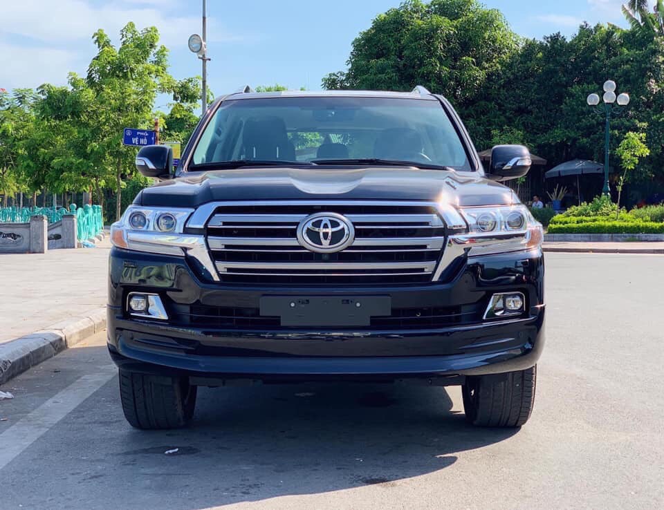 Dán film cách nhiệt chống nóng Toyota Land Cruiser giá tốt 