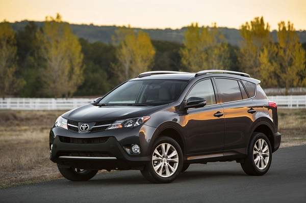 Dán phim chống nóng ô tô chính hãng cho Toyota Rav4 