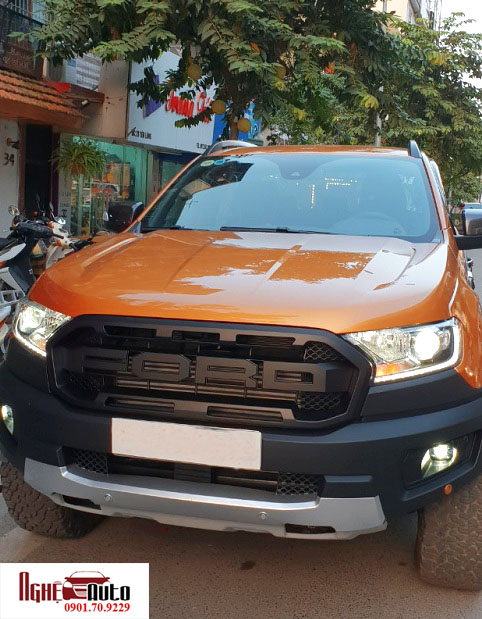 Độ body kit Ford Ranger lên đời Raptor hàng Thái 