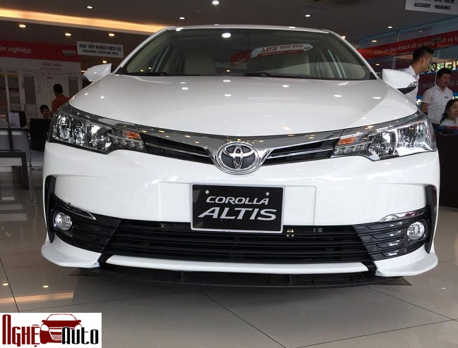 Độ bodykit cho xe Toyota Altis hàng Uncle Đài Loan