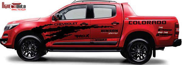 Mẫu tem dán sườn cho xe bán tải màu đỏ