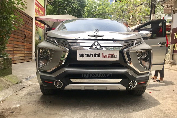 Ốp cản trước cho xe Xpander