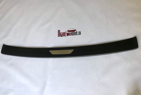 Chống trầy cốp ngoài nhựa xe Nissan Terra