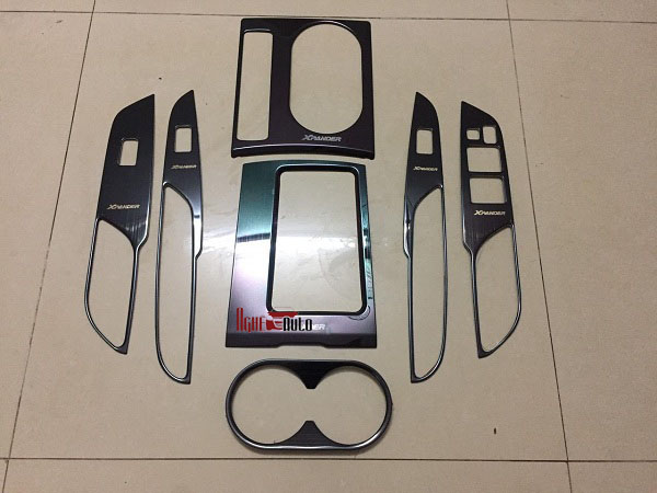 Ốp nội thất Mitsubishi Xpander mẫu Titan