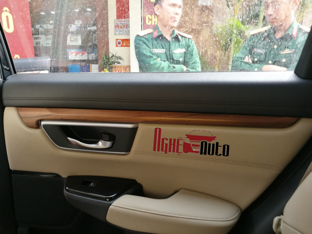 Ốp nội thất vân gỗ cao cấp cho xe Honda CRV 2019