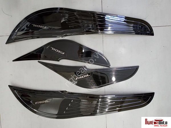 Ốp tapi cửa xe Vinfast Fadil màu Titan