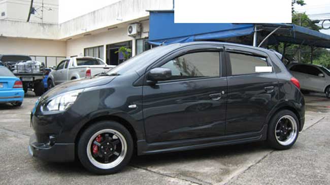Body líp cho Mitsubishi Mirage mẫu NTS1