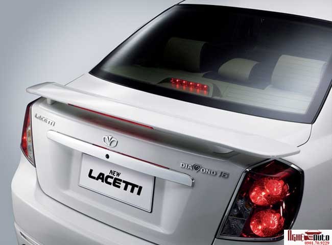 Bán ô tô Daewoo Lacetti SE đời 2010 màu bạc nhập khẩu nguyên chiếc xe gia