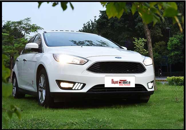 Đánh giá Focus mới  Vũ khí sắc lẹm của Ford