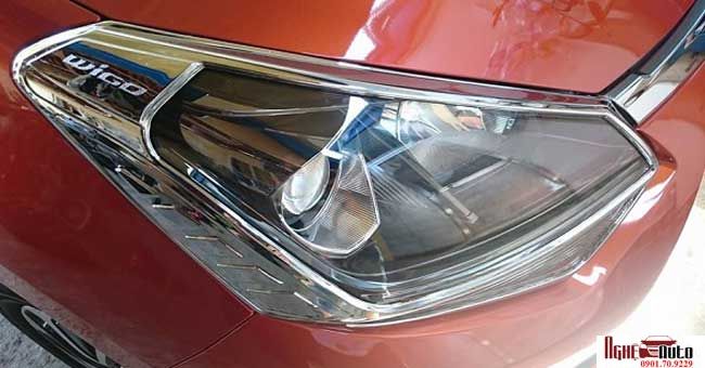 Viền đèn pha mạ crom Toyota Wigo 2018 2019 