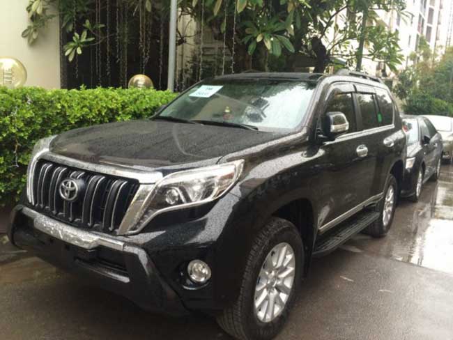 Viền đèn pha Toyota Landcruiser Prado