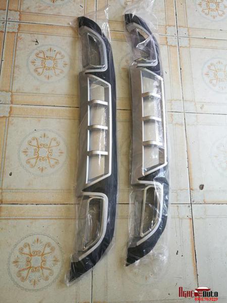 Lip chia pô xe Hyundai Accent 2018